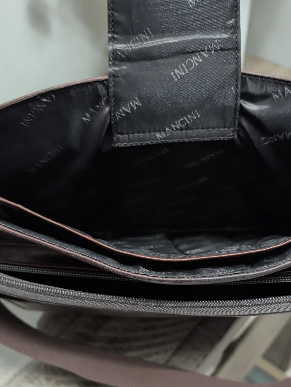Mancini Buffalo Collection Crossover Tablet Bag (Model 99-5463)